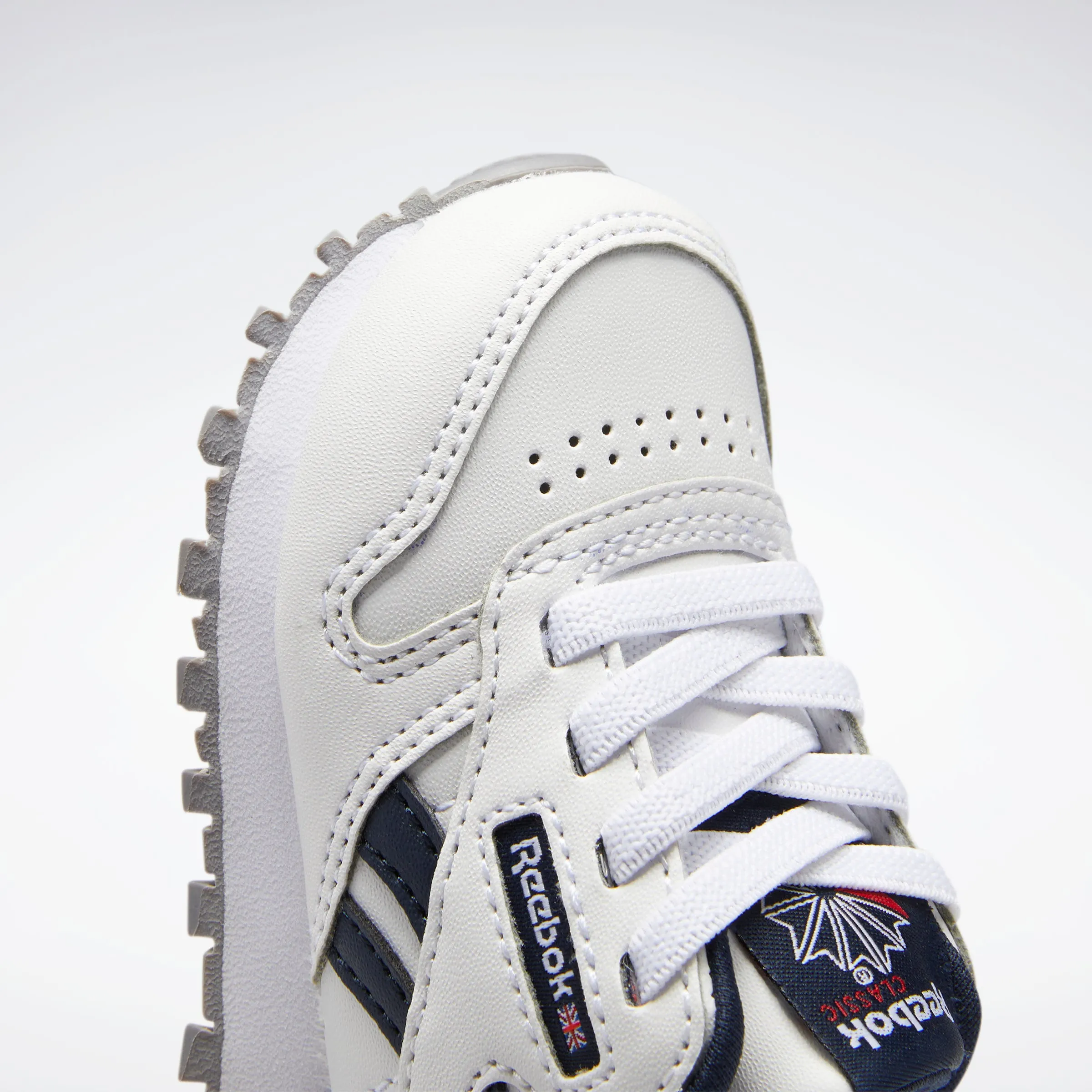 Classic Leather Step N Flash White/White/Vector Navy