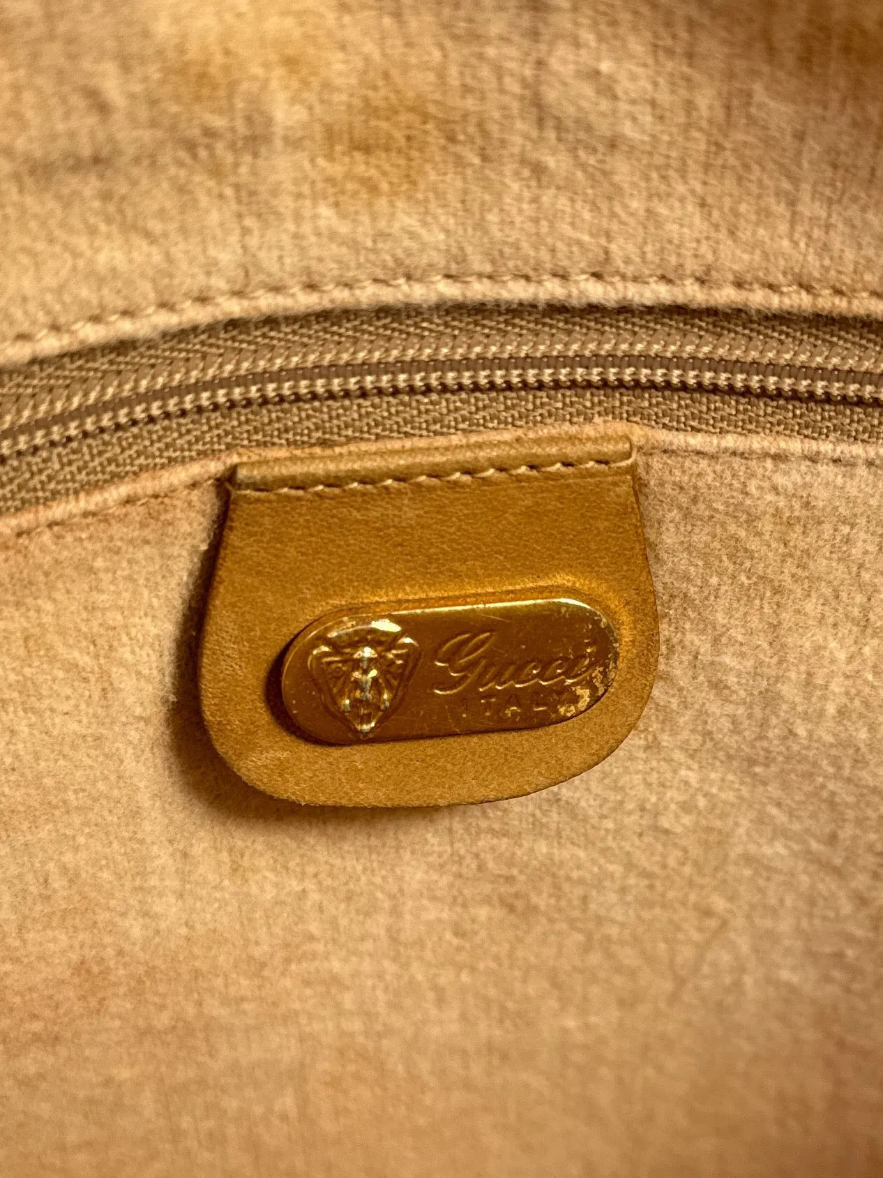 Gucci brown vintage signature crossbody